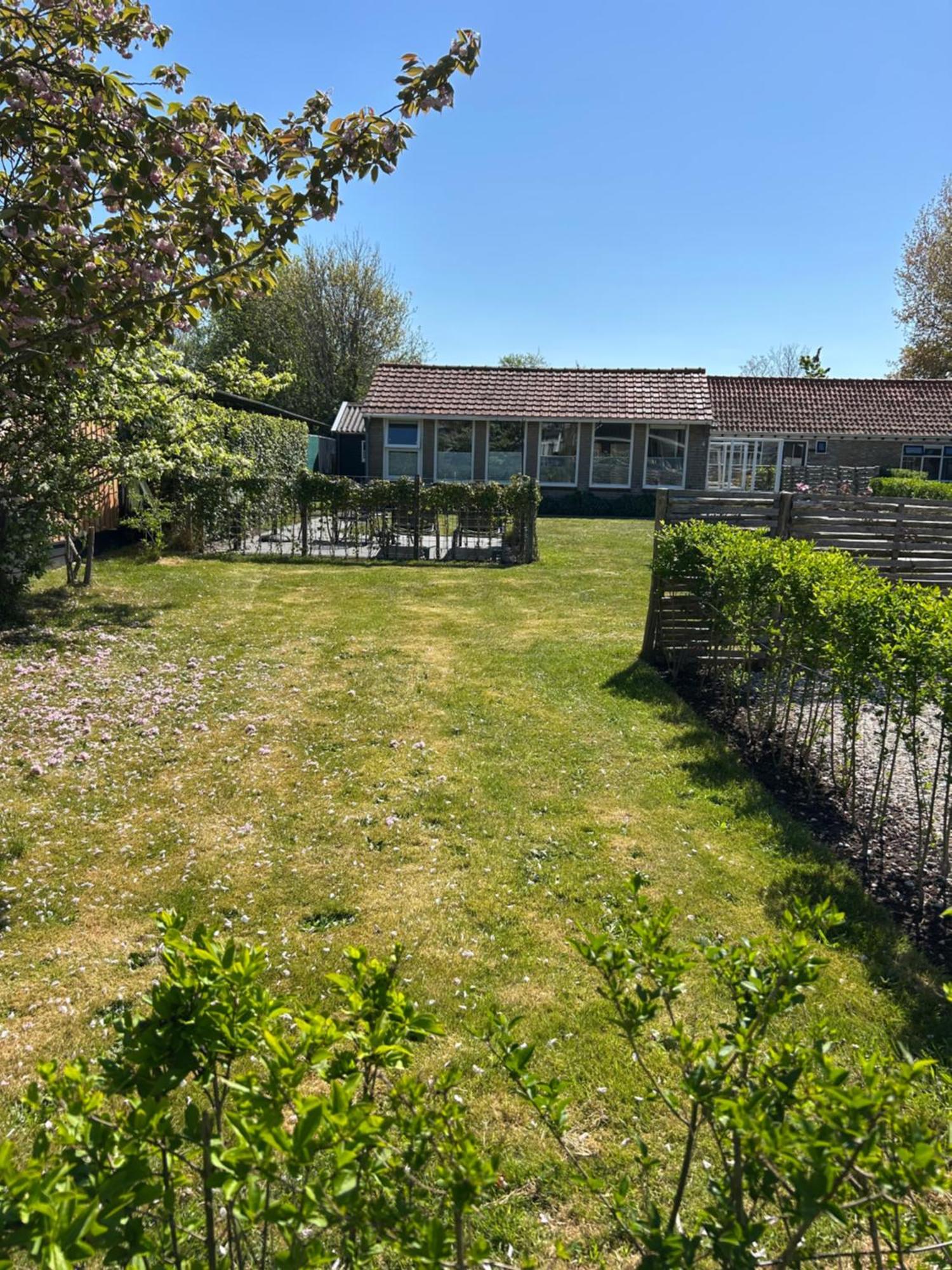 't Hok Villa Hollum  Buitenkant foto